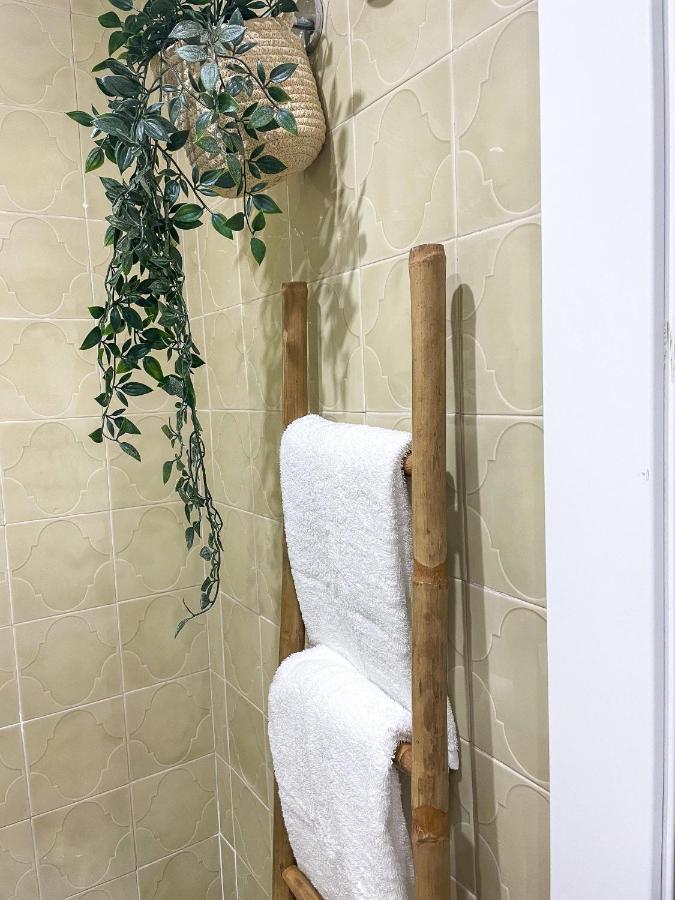 H&H Suite El Mirlo 格拉纳达 外观 照片